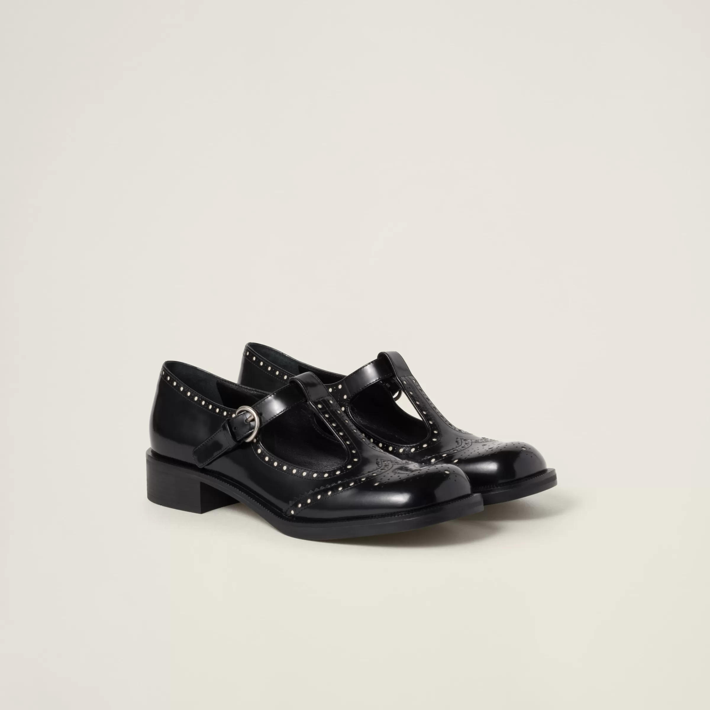 Brushed leather T-strap brogue shoes>Miu Miu Outlet