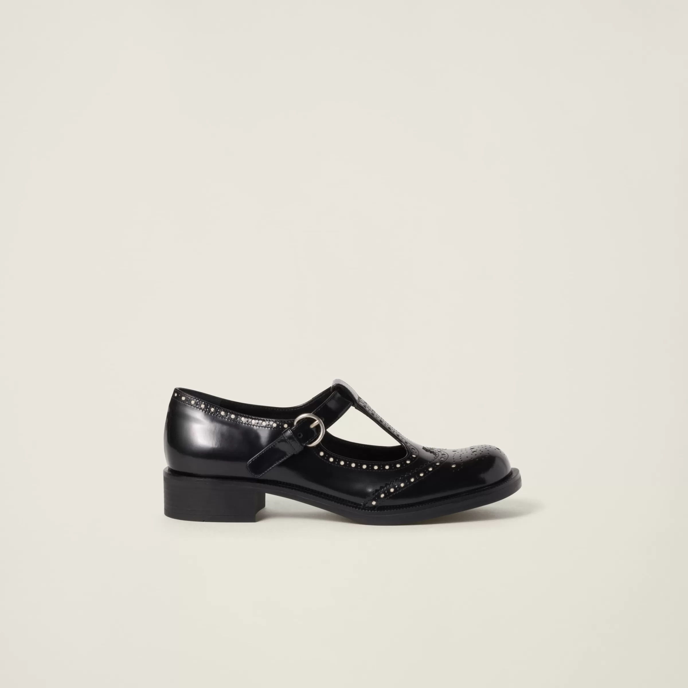 Brushed leather T-strap brogue shoes>Miu Miu Outlet