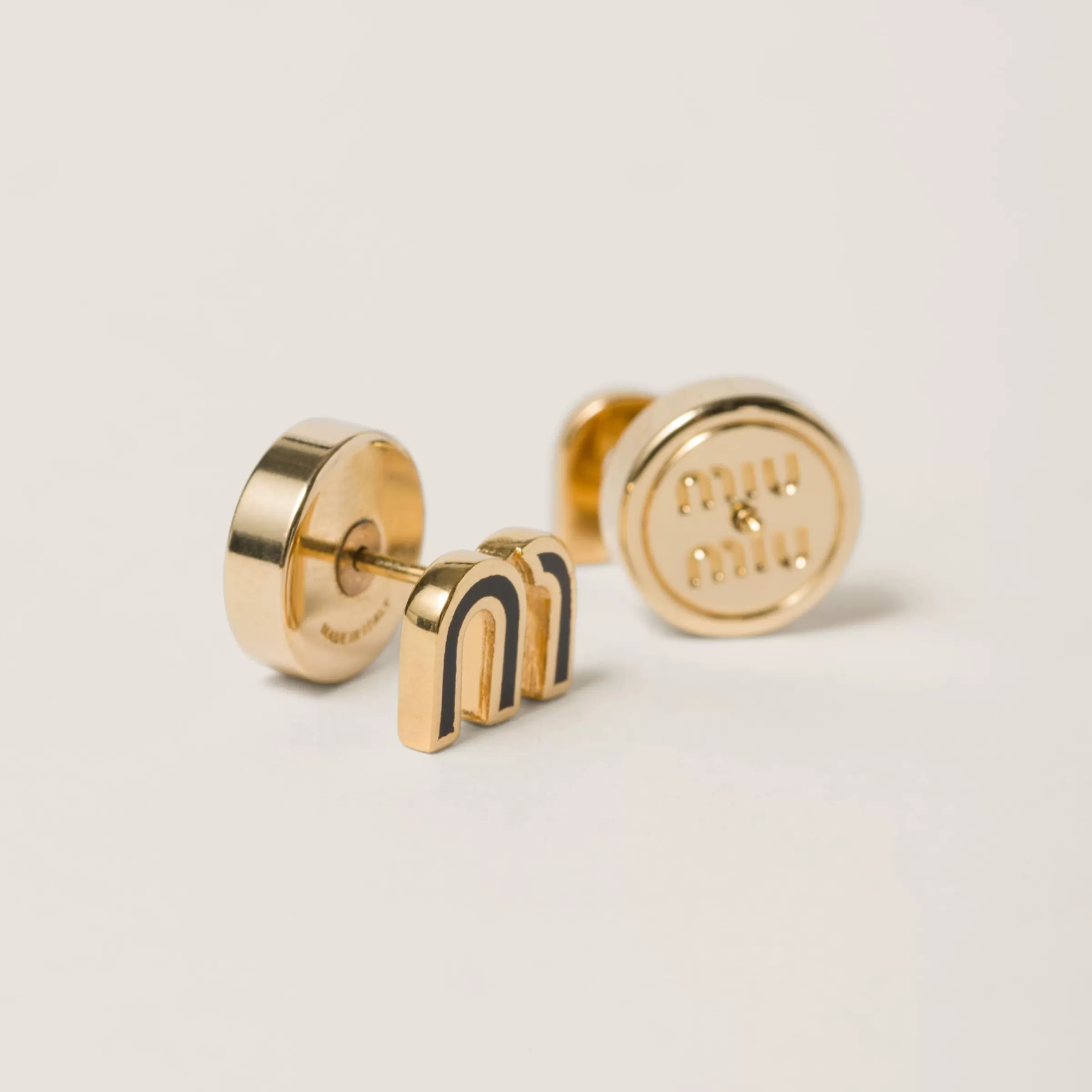 Enameled metal earrings>Miu Miu Online