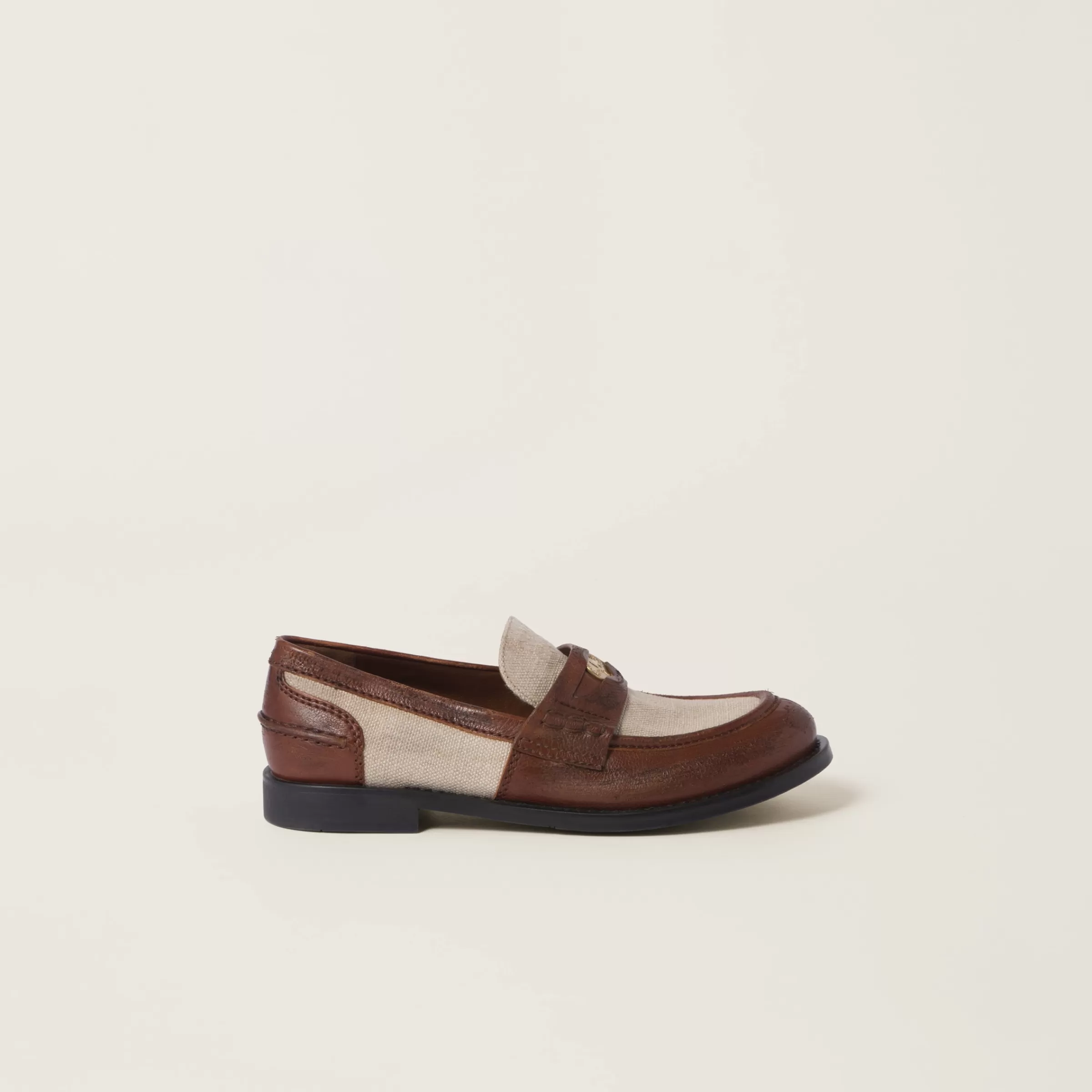 Leather and linen loafers>Miu Miu Fashion