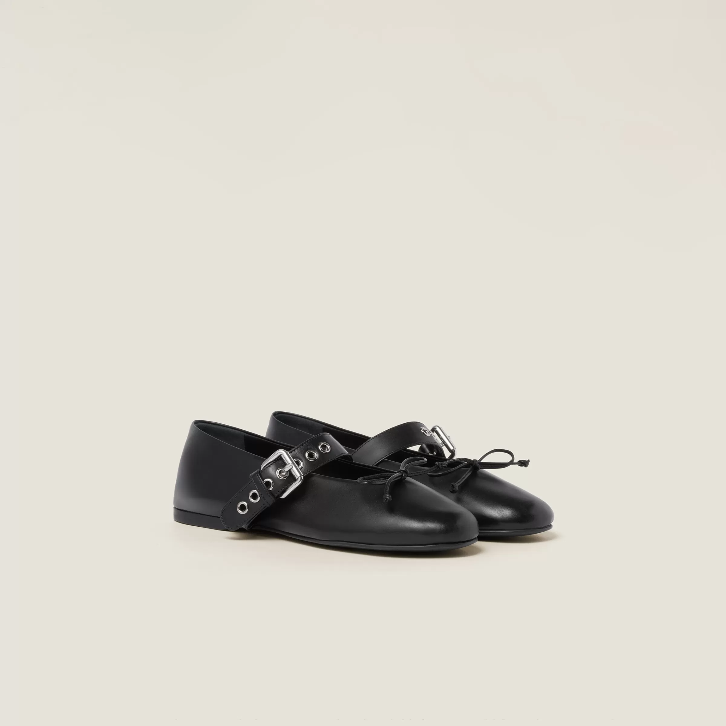 Leather ballerinas>Miu Miu Fashion