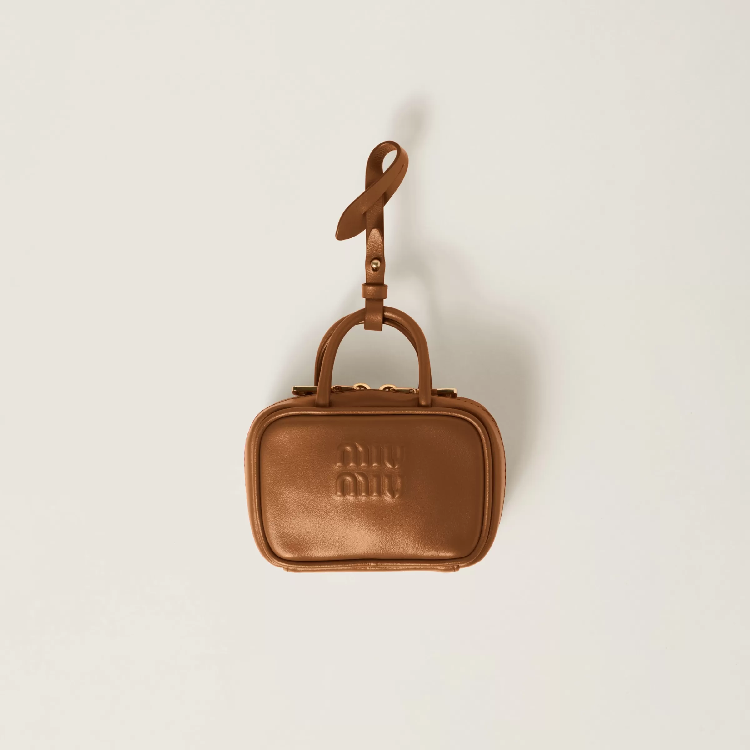 Leather micro bag>Miu Miu Shop