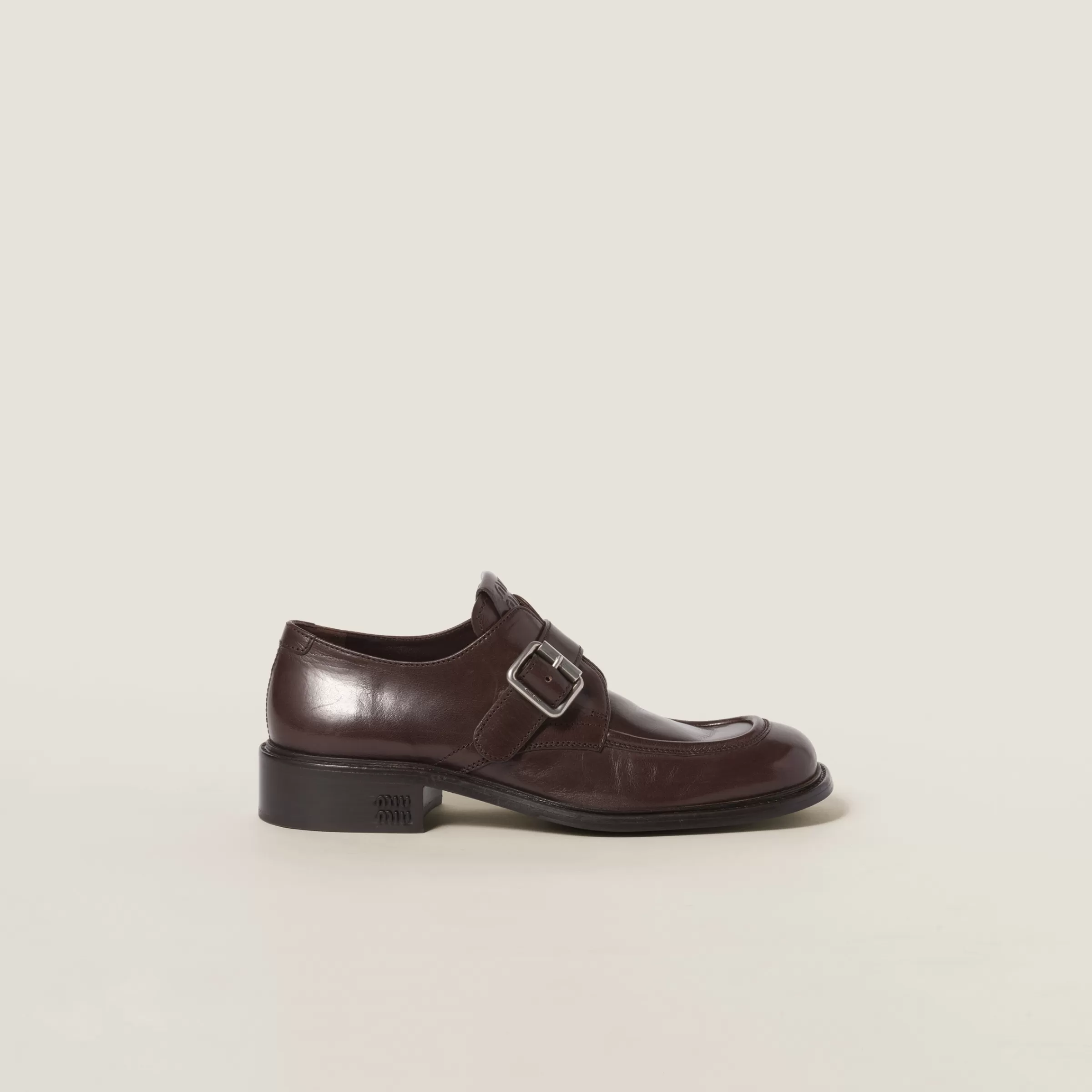 Leather shoes with buckle>Miu Miu Flash Sale