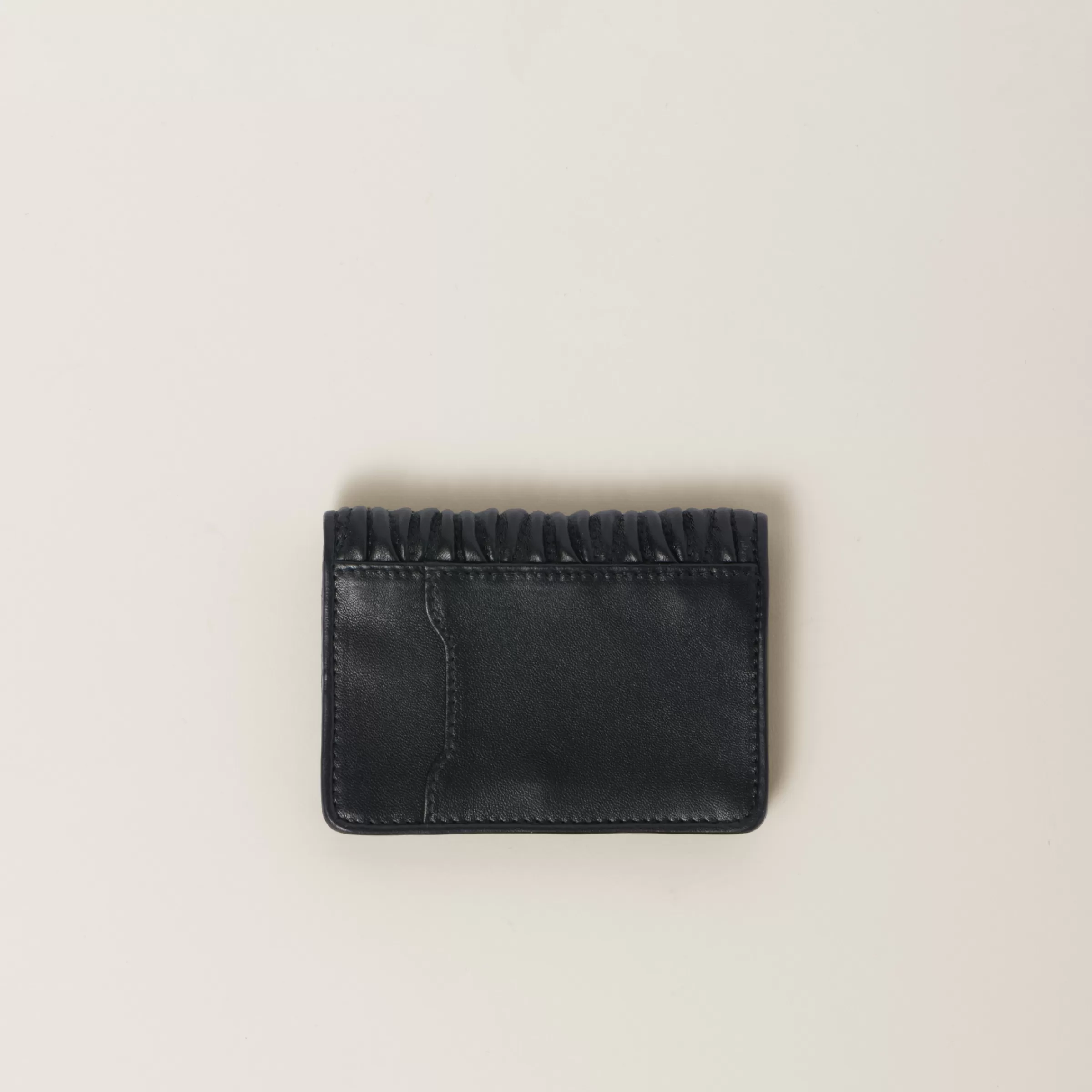 Matelassé nappa leather card holder>Miu Miu Flash Sale