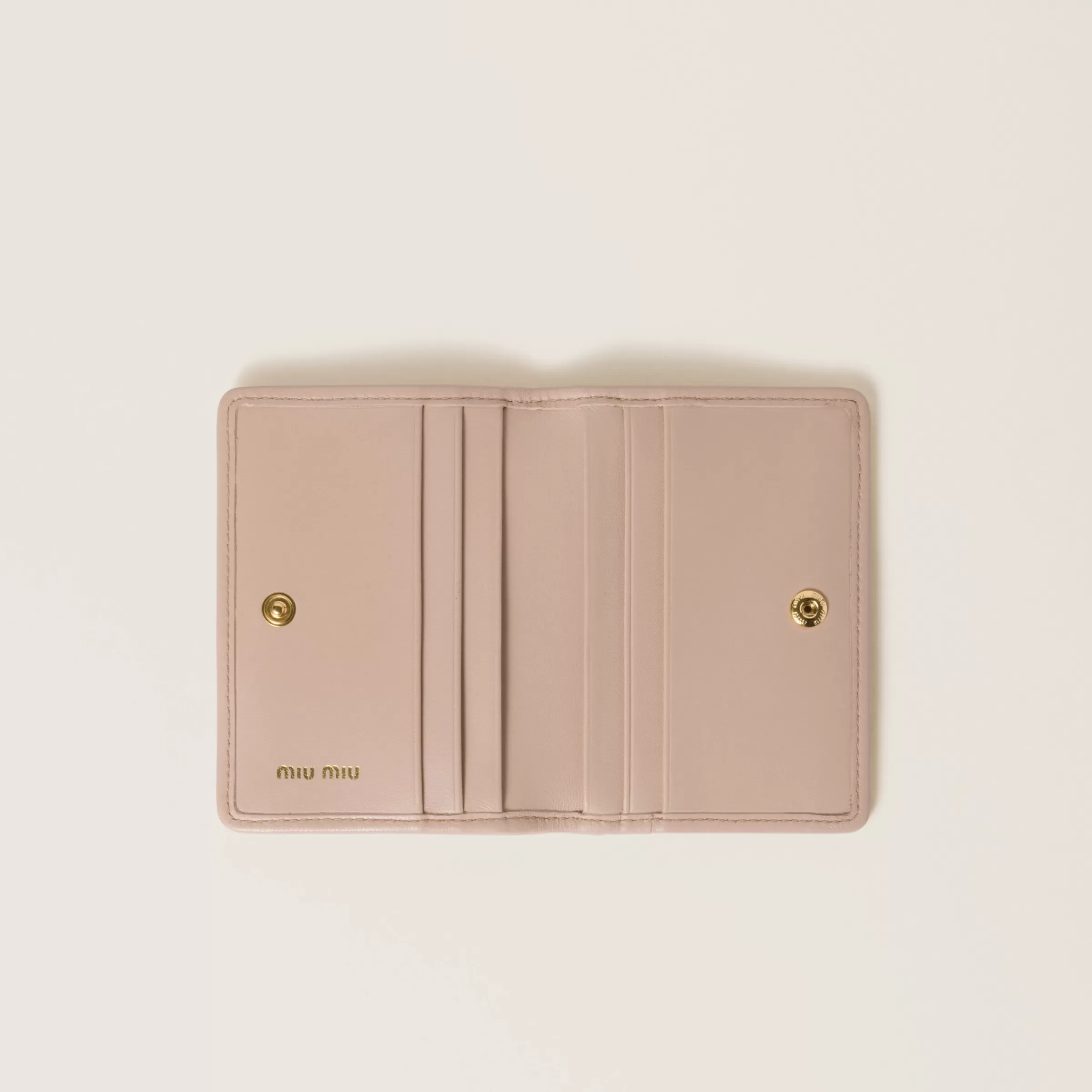 Matelassé nappa leather card holder>Miu Miu Fashion