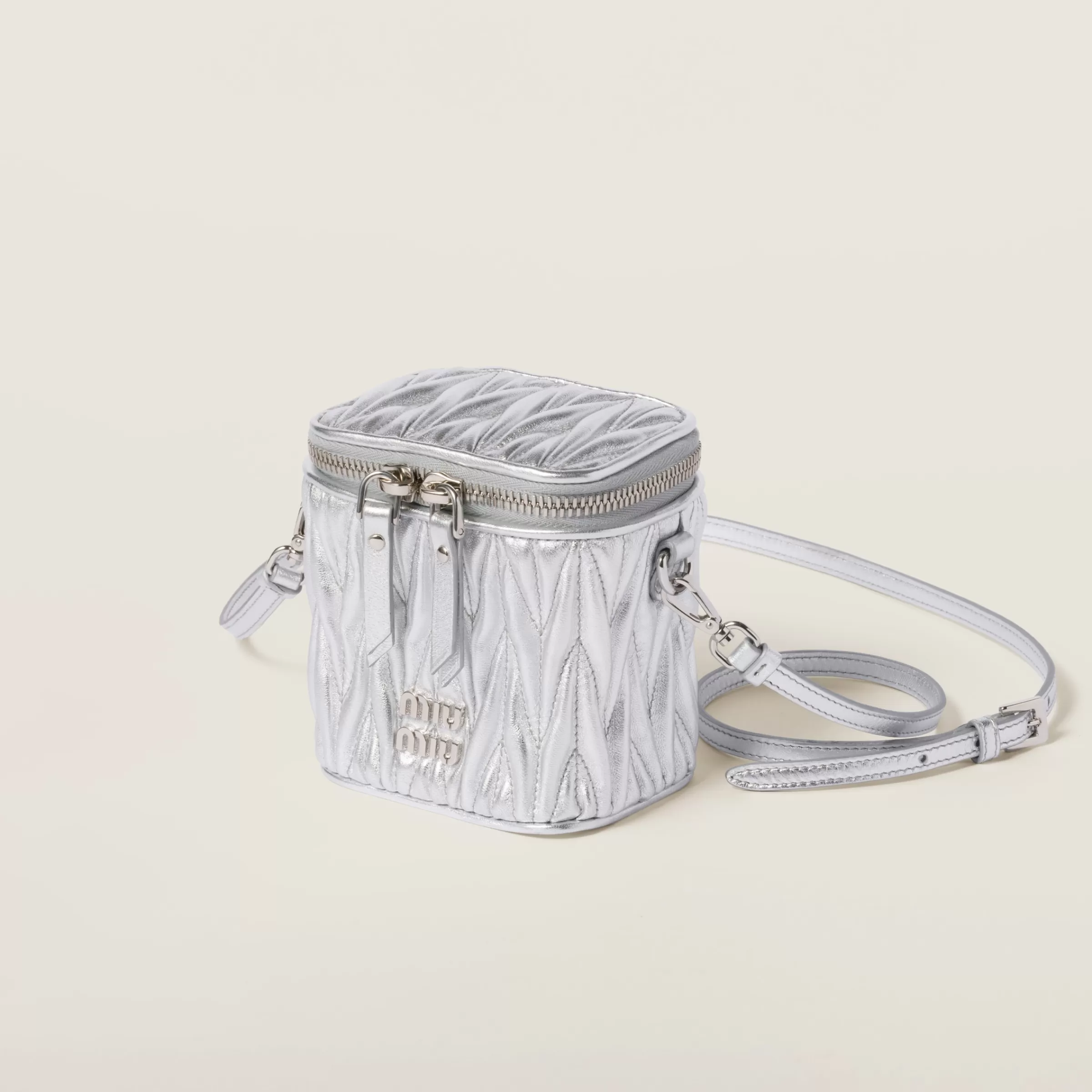 Matelassé nappa leather micro bag>Miu Miu Shop