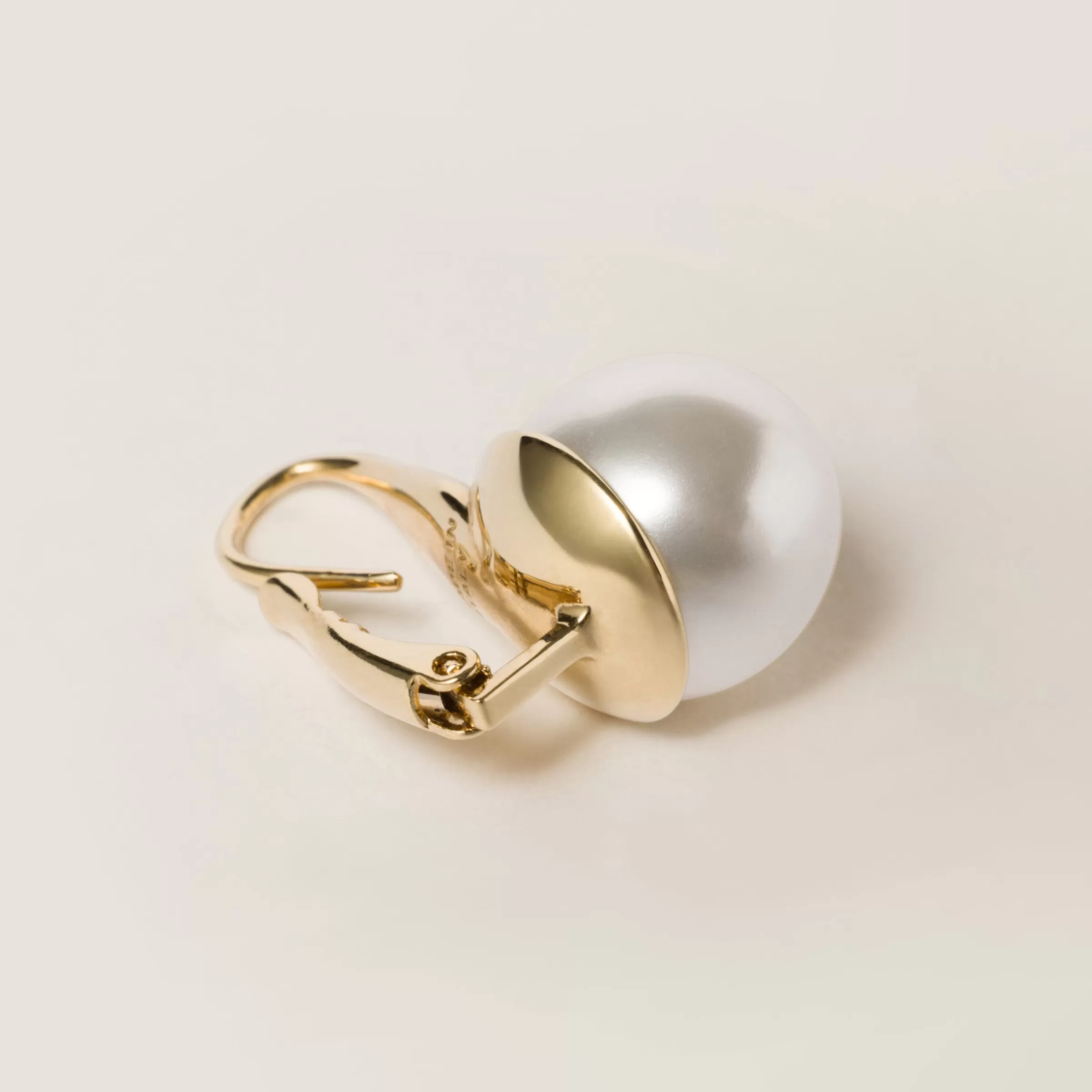 Metal and pearl earrings>Miu Miu Online