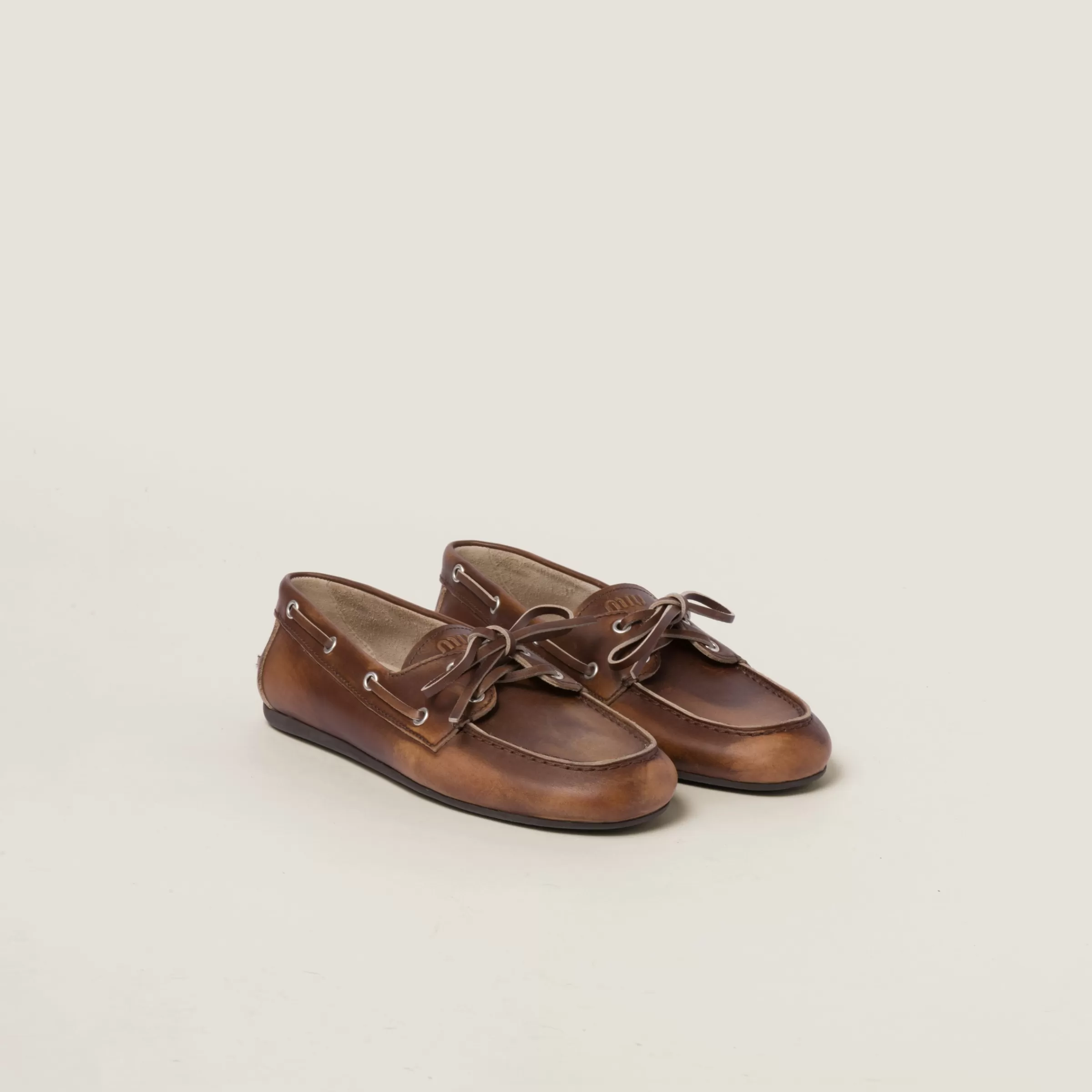 Unlined bleached leather loafers>Miu Miu Fashion