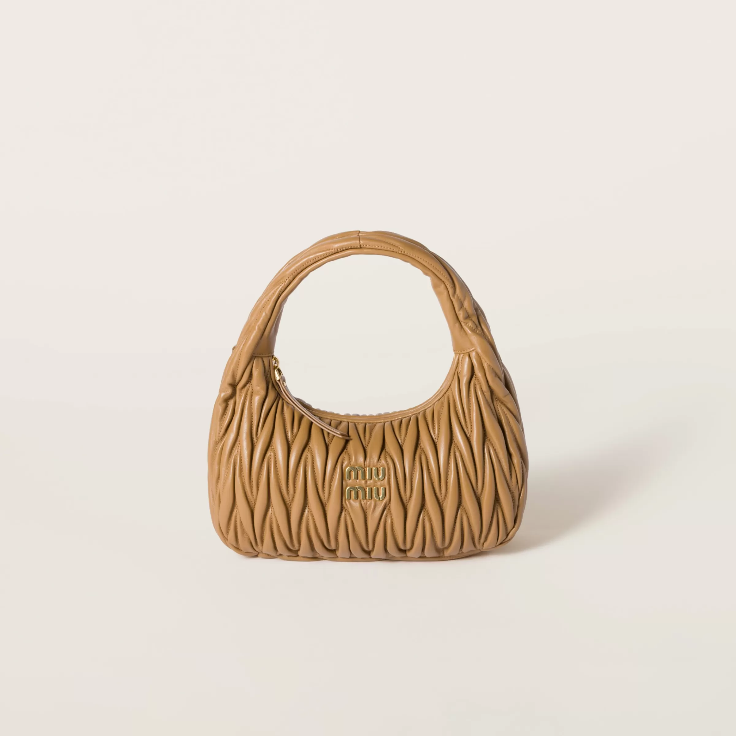 Wander matelassé nappa leather hobo bag>Miu Miu Flash Sale