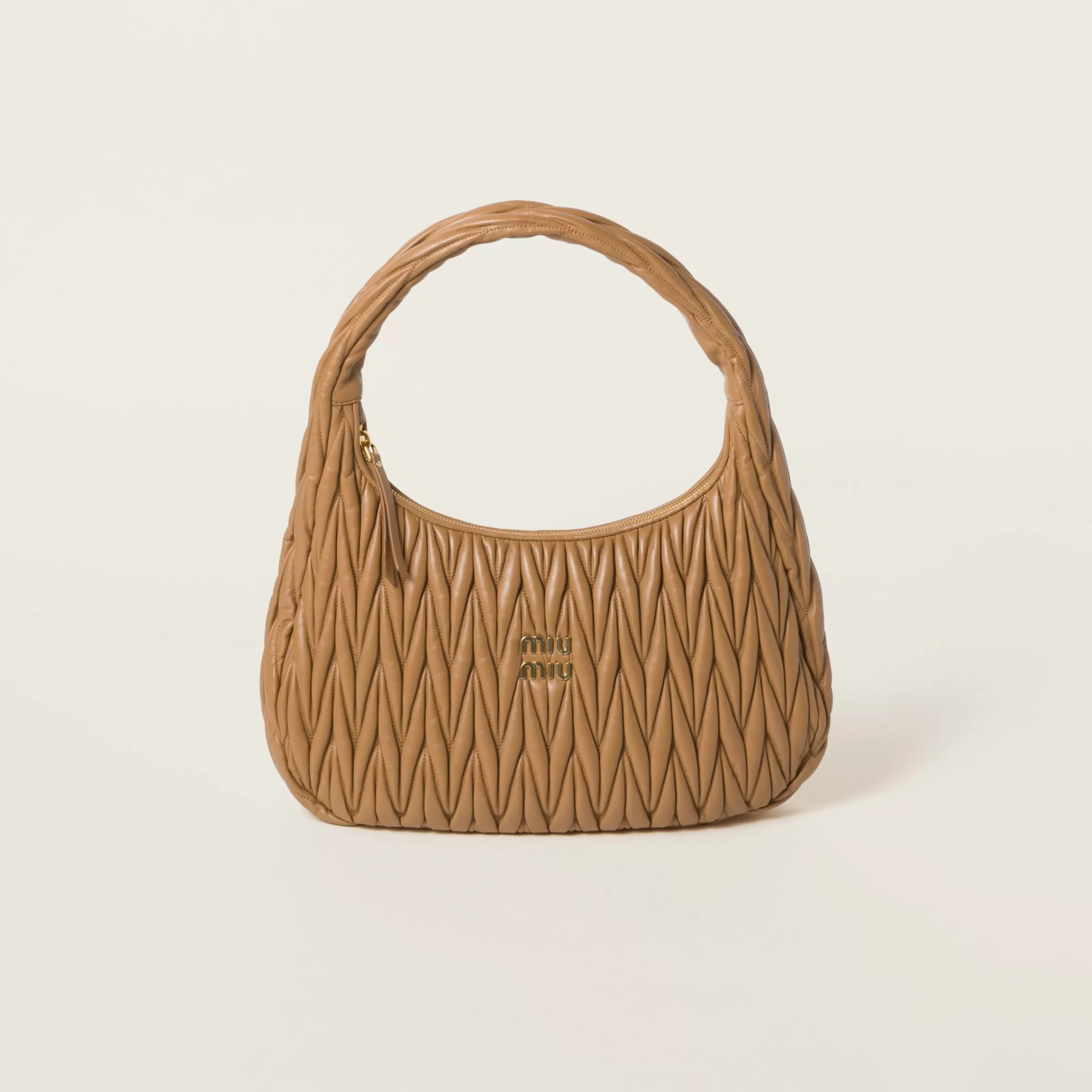 Wander matelassé nappa leather hobo bag>Miu Miu Fashion